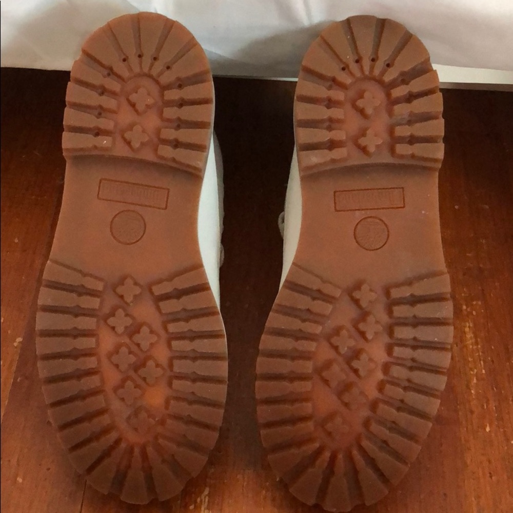 GRAY TIMBERLANDS - Picture 3 of 5